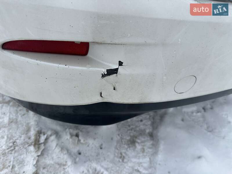 Седан Mazda 3 2018 в Києві