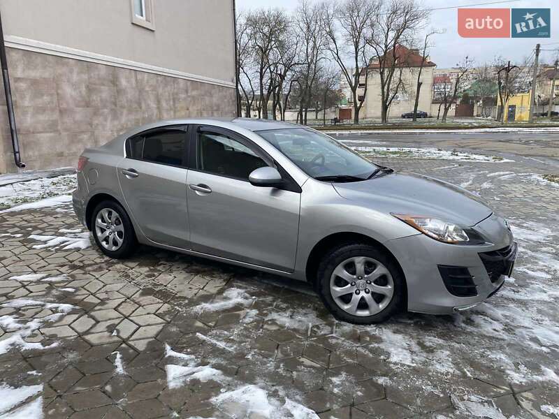 Седан Mazda 3 2013 в Миколаєві