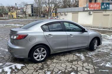 Седан Mazda 3 2013 в Миколаєві