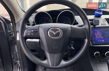 Седан Mazda 3 2013 в Миколаєві