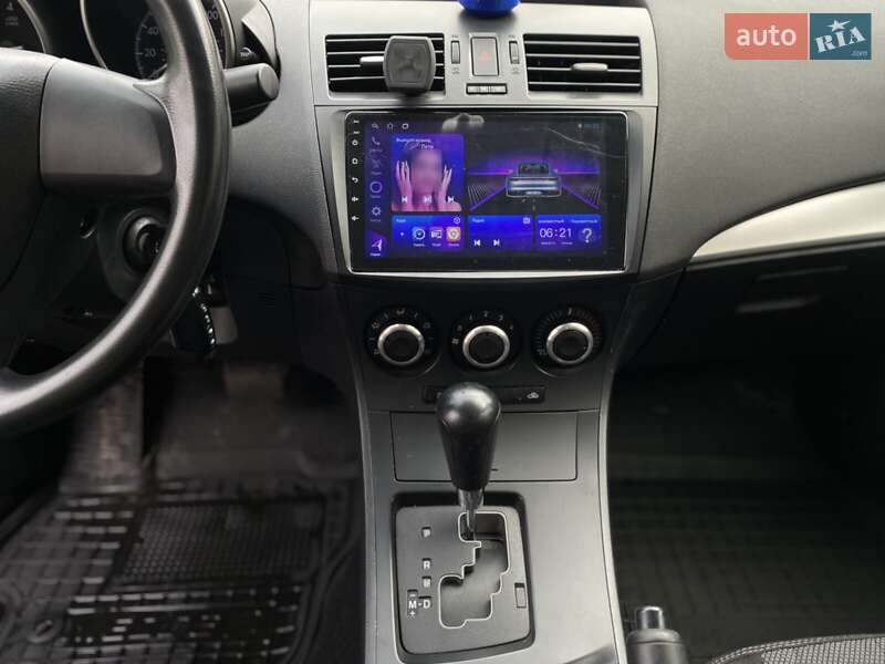 Седан Mazda 3 2013 в Миколаєві