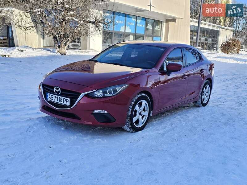Седан Mazda 3 2016 в Києві