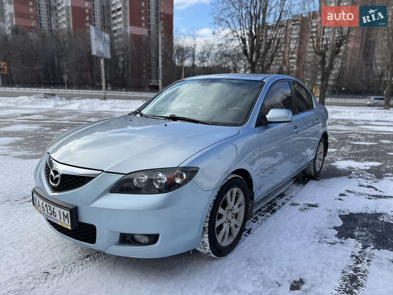Седан Mazda 3 2007 в Днепре