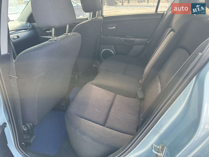 Седан Mazda 3 2007 в Днепре
