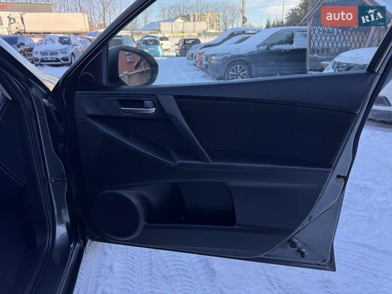 Хэтчбек Mazda 3 2009 в Виннице