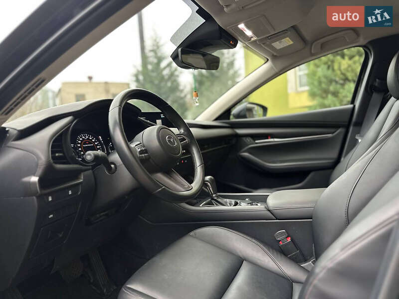 Седан Mazda 3 2021 в Миколаєві