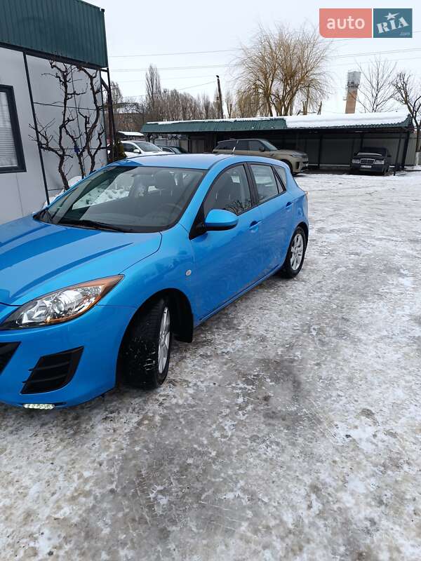 Хетчбек Mazda 3 2009 в Теофіполі