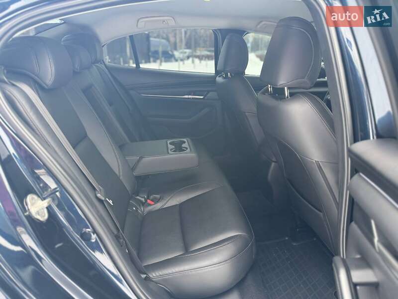 Седан Mazda 3 2021 в Києві