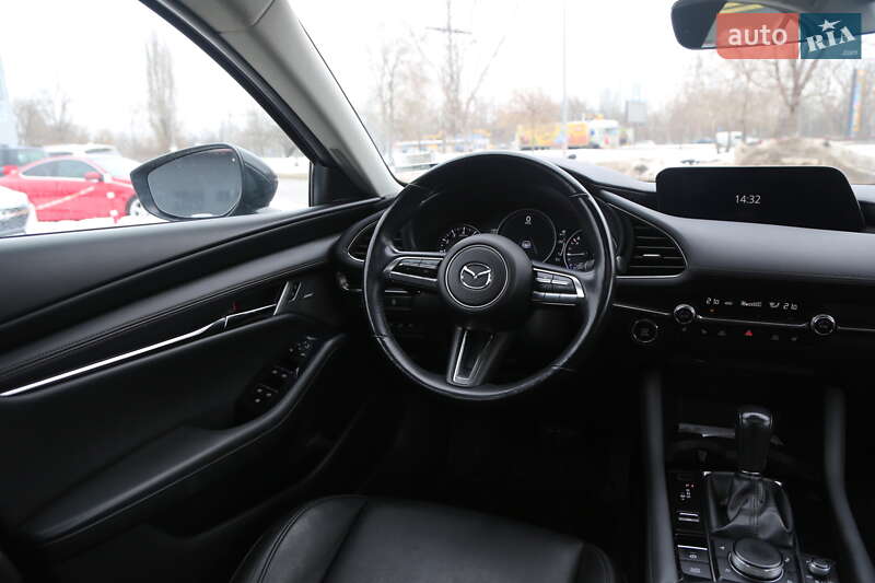 Седан Mazda 3 2021 в Киеве