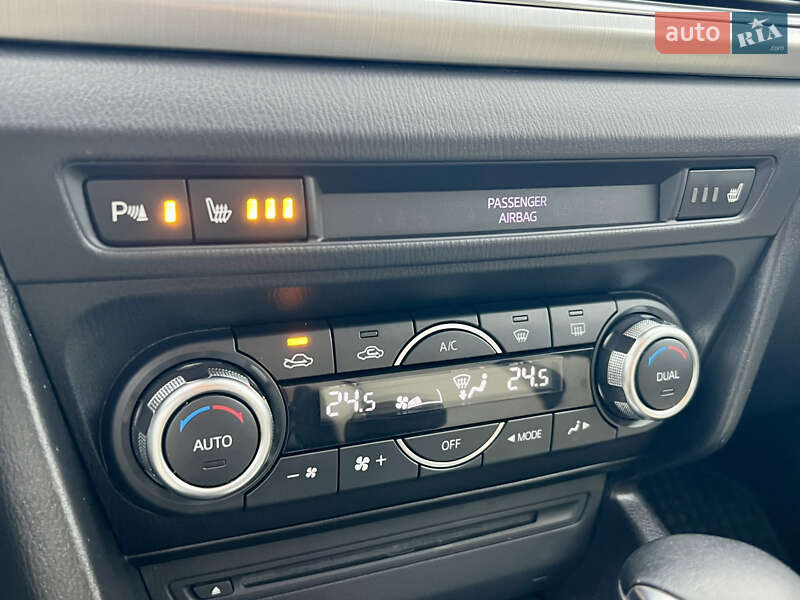 Хетчбек Mazda 3 2015 в Валках