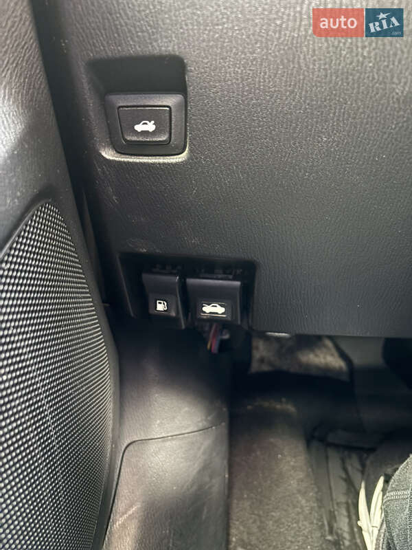 Седан Mazda 3 2016 в Киеве фото 27 Седан Mazda 3 2016 в Киеве