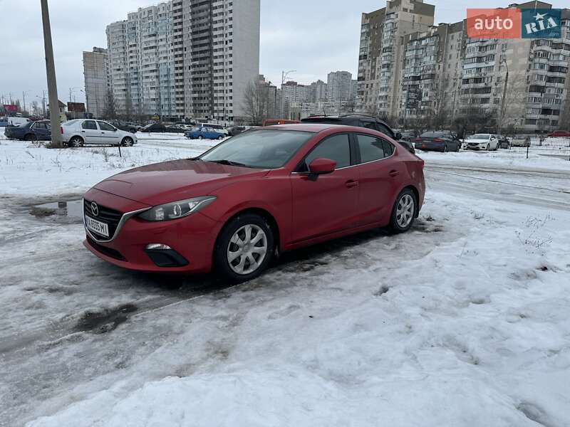 Седан Mazda 3 2014 в Киеве