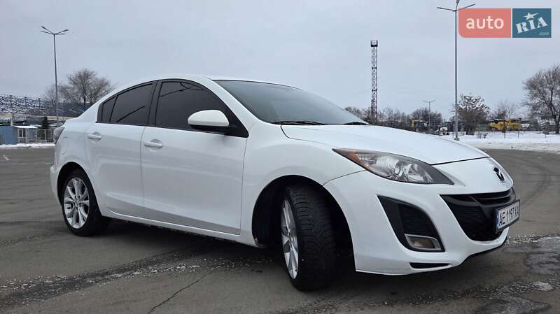 Седан Mazda 3 2010 в Дніпрі