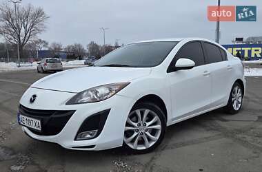 Седан Mazda 3 2010 в Днепре