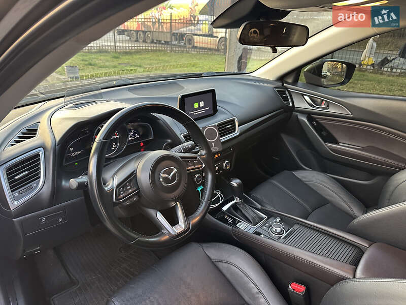 Хэтчбек Mazda 3 2017 в Киеве фото 12 Хэтчбек Mazda 3 2017 в Киеве