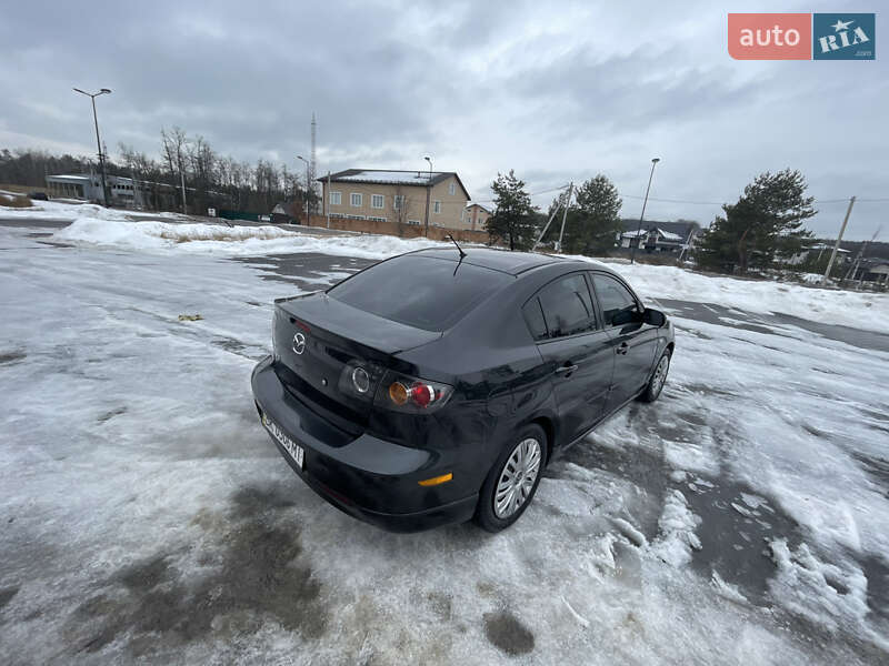 Седан Mazda 3 2005 в Ірпені