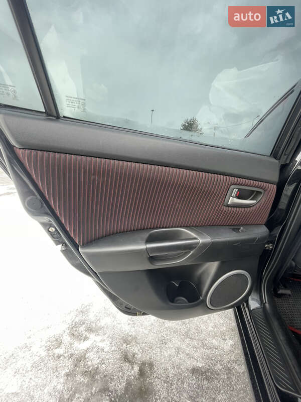 Седан Mazda 3 2005 в Ірпені