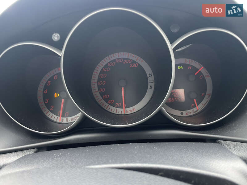 Седан Mazda 3 2005 в Ірпені