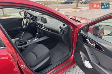Седан Mazda 3 2014 в Киеве