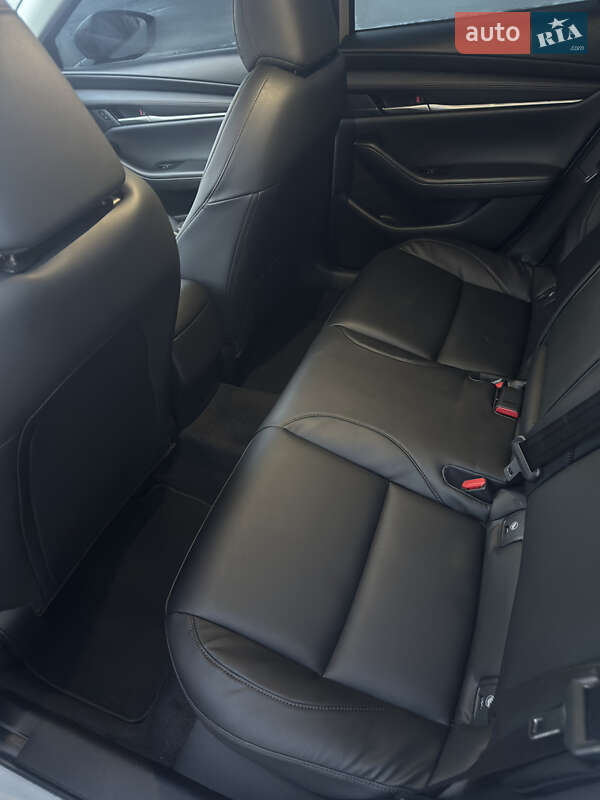 Седан Mazda 3 2025 в Киеве фото 9 Седан Mazda 3 2025 в Киеве