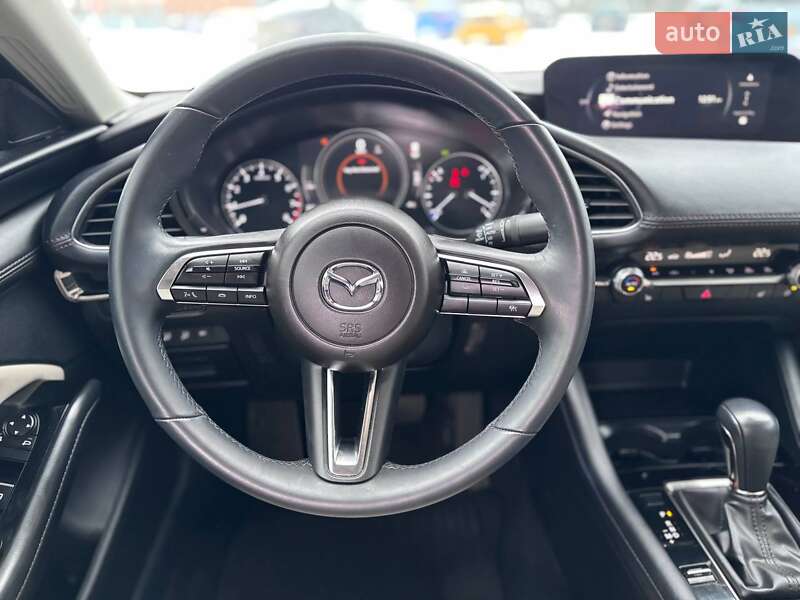Седан Mazda 3 2024 в Коломые