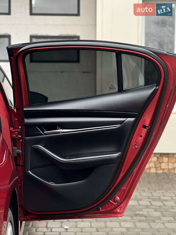 Седан Mazda 3 2022 в Николаеве