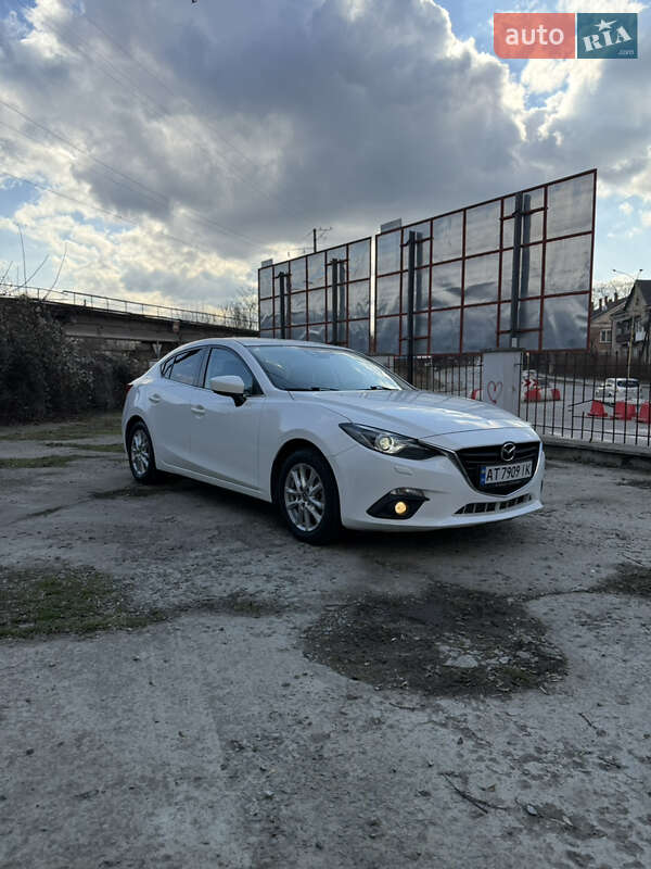 Седан Mazda 3 2014 в Ужгороде фото 2 Седан Mazda 3 2014 в Ужгороде