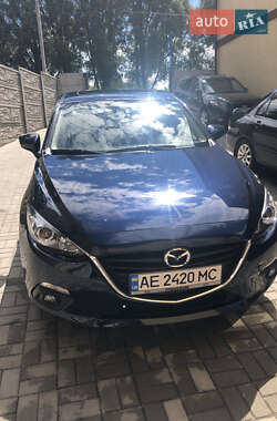 Седан Mazda 3 2016 в Дніпрі