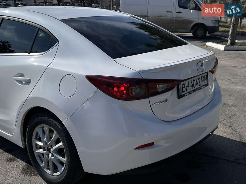 Седан Mazda 3 2014 в Одесі