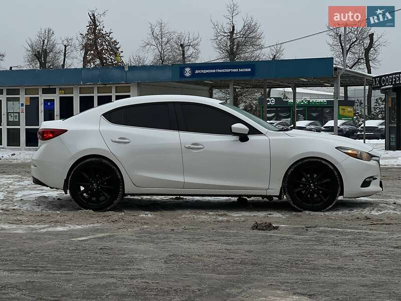 Седан Mazda 3 2017 в Києві фото 7 Седан Mazda 3 2017 в Києві