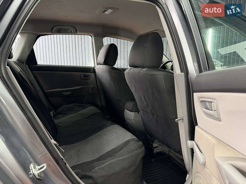 Хэтчбек Mazda 3 2005 в Тячеве