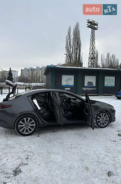 Седан Mazda 3 2020 в Киеве