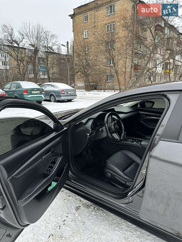 Седан Mazda 3 2020 в Киеве