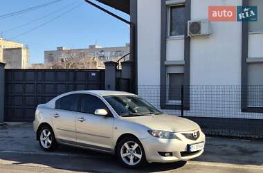 Седан Mazda 3 2006 в Днепре