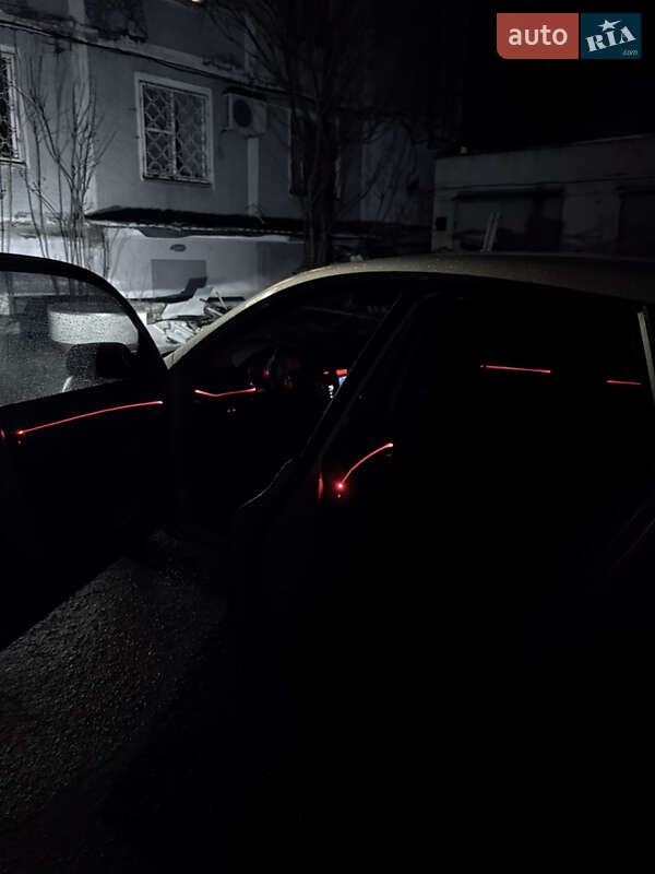 Хэтчбек Mazda 3 2006 в Запорожье