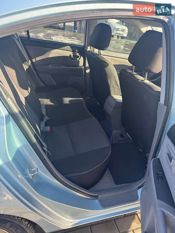 Седан Mazda 3 2008 в Березане