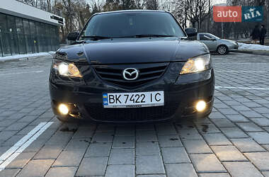 Седан Mazda 3 2004 в Ровно