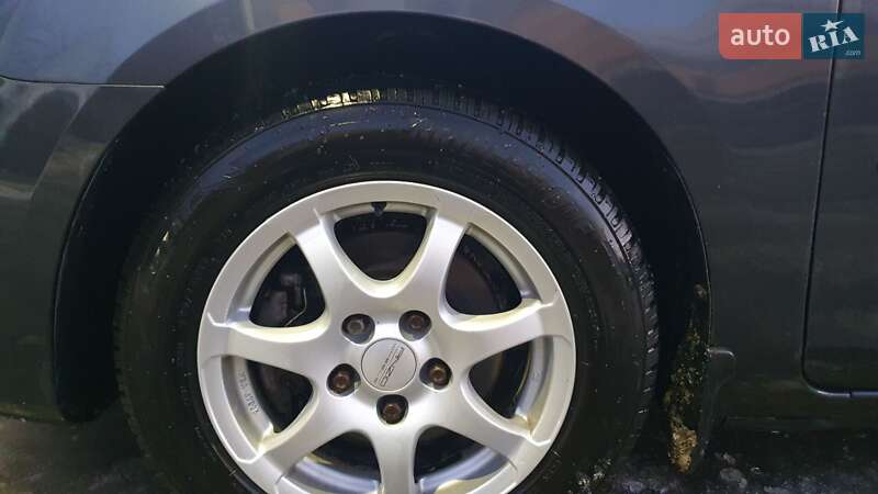 Хэтчбек Mazda 3 2007 в Виннице