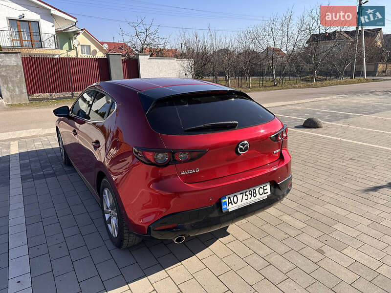 Хэтчбек Mazda 3 2019 в Ужгороде