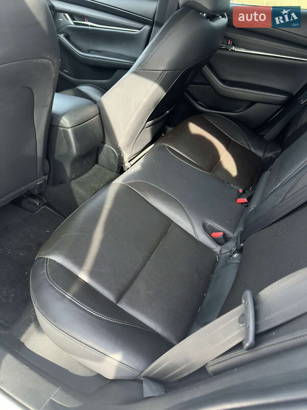 Седан Mazda 3 2019 в Харькове
