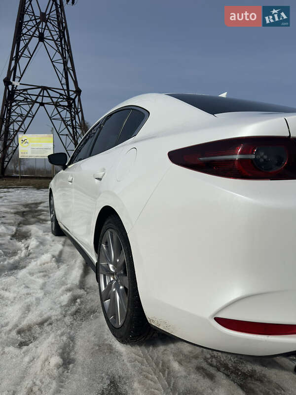 Седан Mazda 3 2019 в Харькове