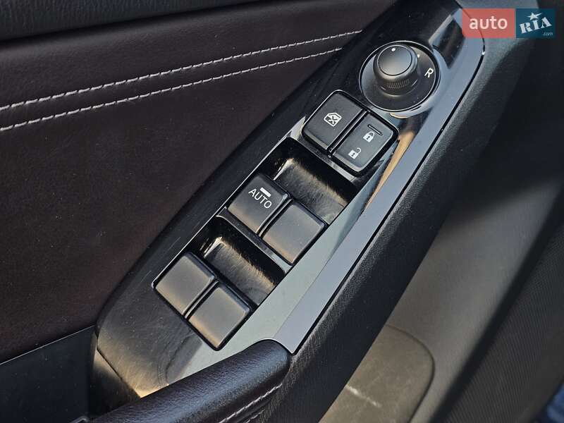 Седан Mazda 3 2016 в Києві фото 21 Седан Mazda 3 2016 в Києві