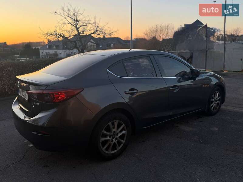 Седан Mazda 3 2015 в Запоріжжі фото 3 Седан Mazda 3 2015 в Запоріжжі
