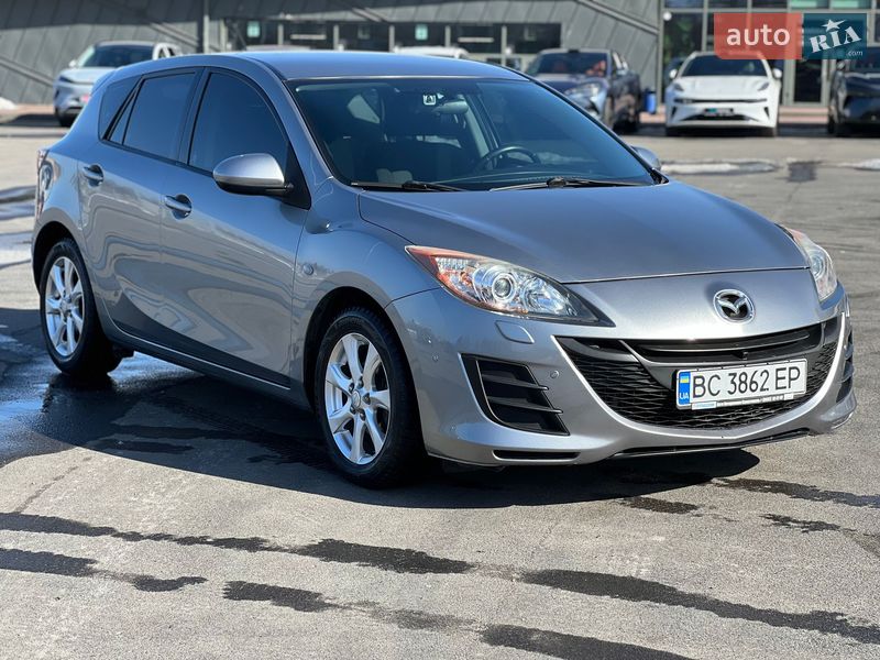 Хэтчбек Mazda 3 2011 в Львове