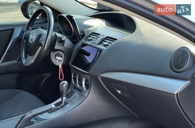 Хэтчбек Mazda 3 2011 в Львове