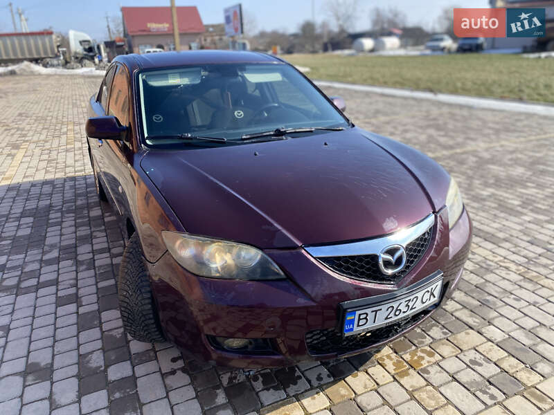 Седан Mazda 3 2006 в Теофіполі