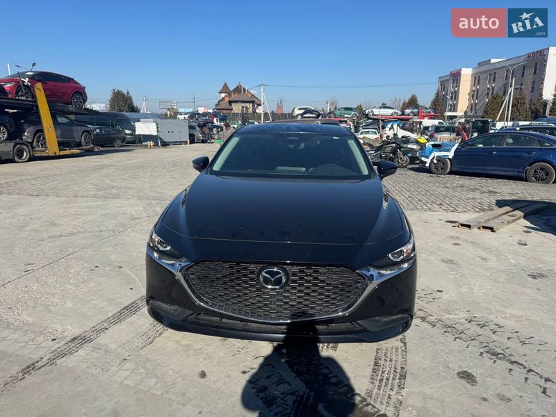 Седан Mazda 3 2024 в Львові