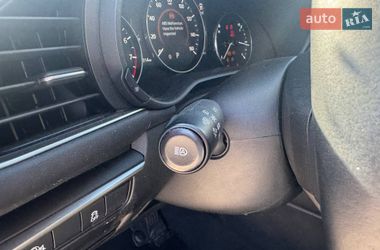 Седан Mazda 3 2024 в Львове