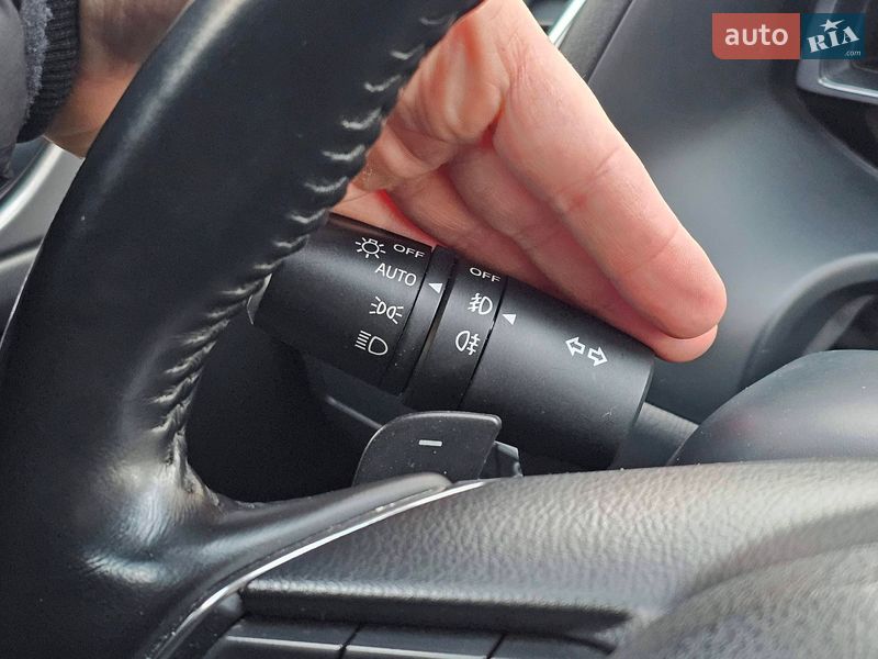 Хетчбек Mazda 3 2017 в Києві фото 17 Хетчбек Mazda 3 2017 в Києві