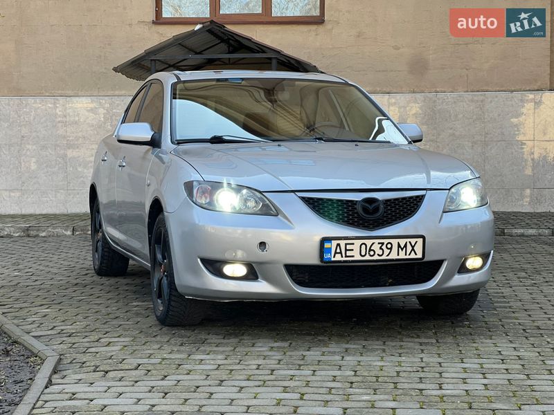 Седан Mazda 3 2006 в Николаеве
